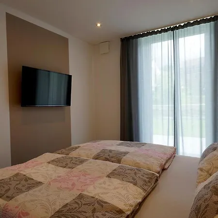 Neu Mont Royal 2 Bis 4 Personen Appartement