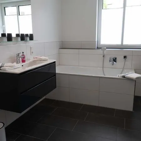Neu Mont Royal 2 Bis 4 Personen * Verbandsgemeinde Traben-Trarbach