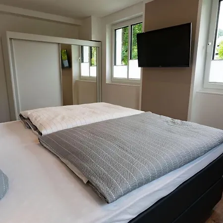 Appartement Neu Mont Royal 2 Bis 4 Personen *