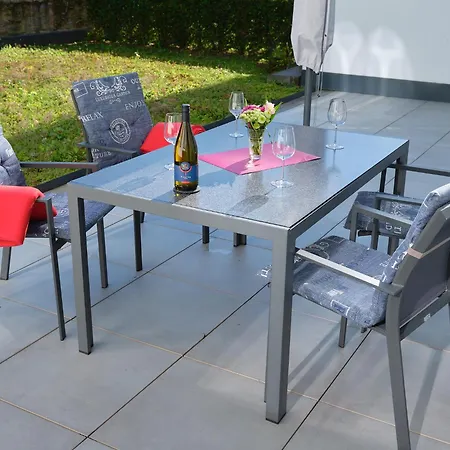 Neu Mont Royal 2 Bis 4 Personen Appartement *
