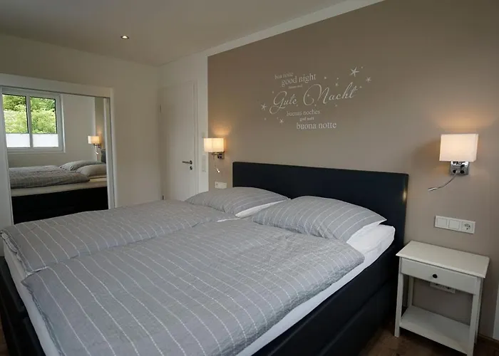 Neu Mont Royal 2 Bis 4 Personen Apartamento