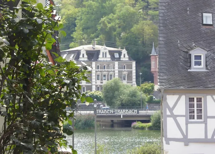 Neu Mont Royal 2 Bis 4 Personen